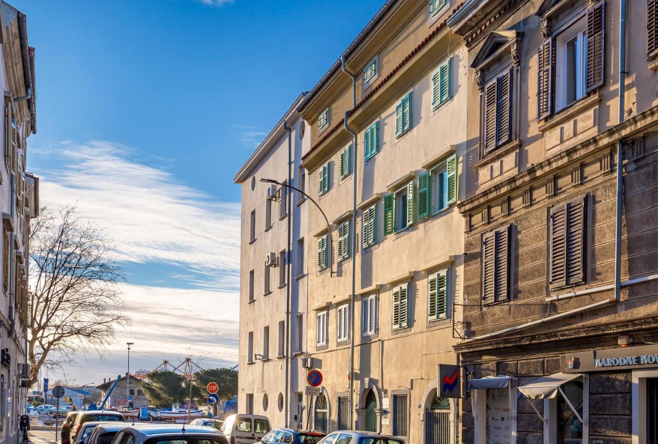 Apartment Opa Gold غييكا المظهر الخارجي الصورة