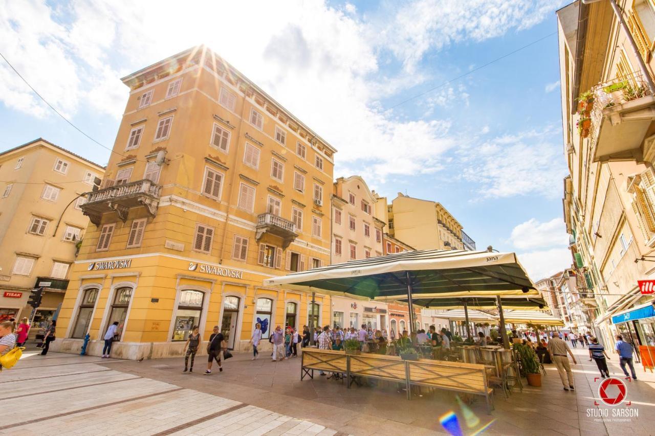 Apartment Opa Gold غييكا المظهر الخارجي الصورة